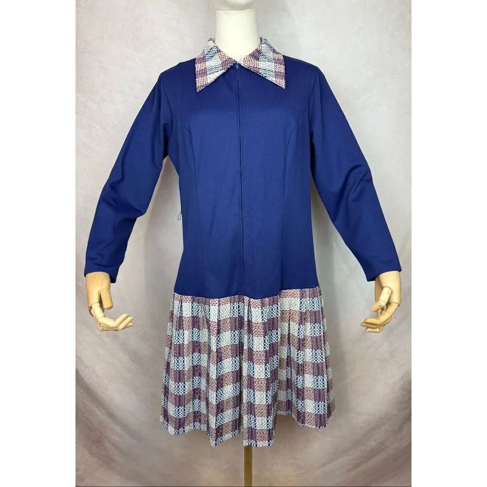 Vintage 1960s Dagger Collar Drop Waits Dress 1970s Mod MCM GoGo M/L Groovy